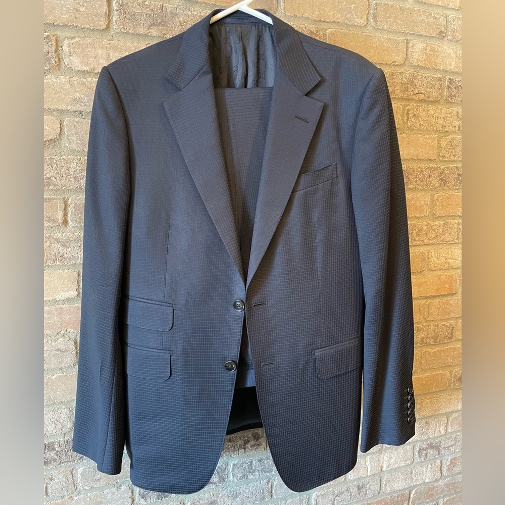 Gucci dark blue suit